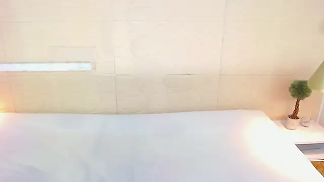 Shamiraa moore online show from 12-14-24, 07:36