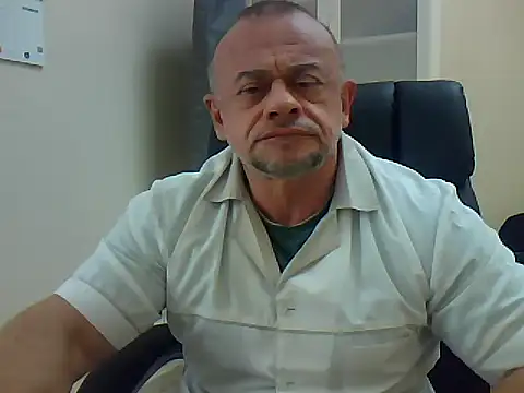 Snapshot of Wild_Gladiator chatting on 02-06-25, 11:21 Wild Gladiator online show from 02-06-25, 11:21