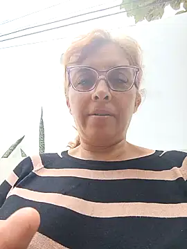 leona- online show from 02-11-25, 01:30