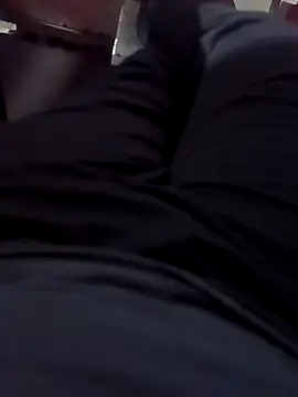 Snapshot of Suri2244 chatting on 10-31-25, 08:54 Suri2244 online show from 10-31-25, 08:54