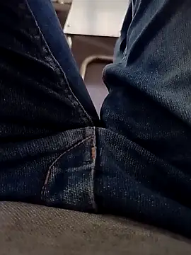 Snapshot of Suri2244 chatting on 11-09-25, 02:59 Suri2244 online show from 11-09-25, 02:59