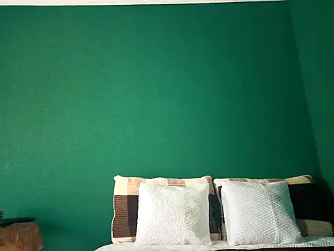 Snapshot of GiantBootyMilf chatting on 02-24-25, 03:42 GiantBootyMilf online show from 02-24-25, 03:42