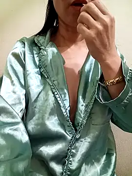 Snapshot of YunLem chatting on 02-25-25, 08:14 YunLem online show from 02-25-25, 08:14