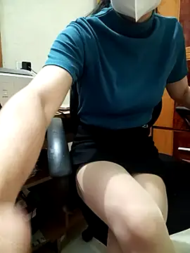 Snapshot of YunLem chatting on 11-11-25, 02:22 YunLem online show from 11-11-25, 02:22