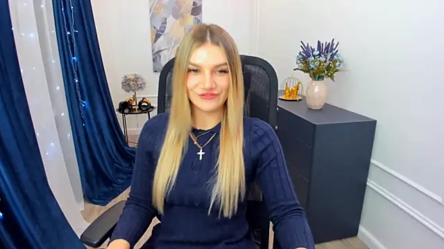 SelenaeMoore online show from 02-01-26, 03:38