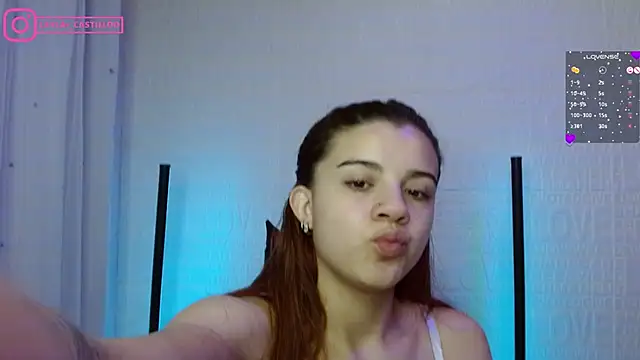 Snapshot of Layla_castilloo chatting on 02-12-25, 02:10 Layla castilloo online show from 02-12-25, 02:10