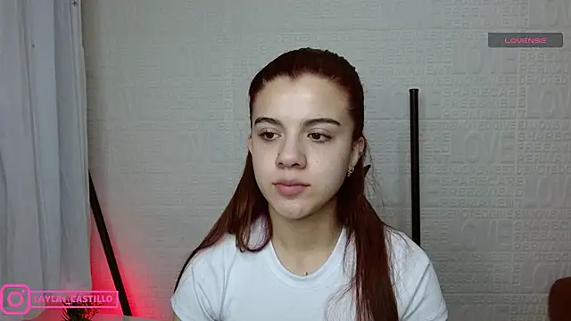 Snapshot of Layla_castilloo chatting on 03-08-25, 01:03 Layla castilloo online show from 03-08-25, 01:03