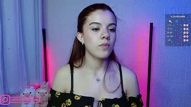 Snapshot of Layla_castilloo chatting on 03-11-25, 01:01 Layla castilloo online show from 03-11-25, 01:01