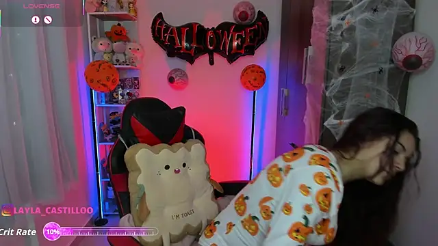 Snapshot of Layla_castilloo chatting on 10-13-25, 11:43 Layla castilloo online show from 10-13-25, 11:43