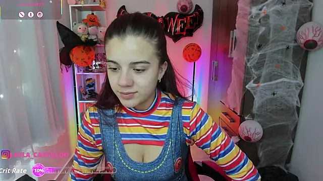 Snapshot of Layla_castilloo chatting on 10-20-25, 03:23 Layla castilloo online show from 10-20-25, 03:23