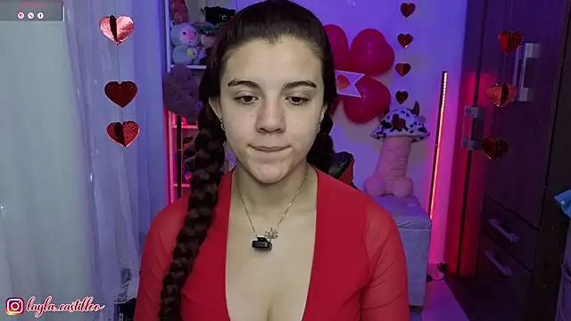 Snapshot of Layla_castilloo chatting on 02-20-26, 04:07 Layla castilloo online show from 02-20-26, 04:07