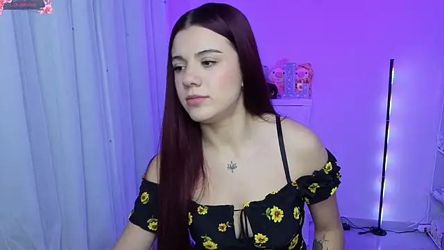 Layla castilloo online show from 06-25-26, 02:22