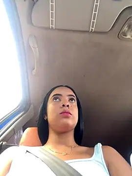 Snapshot of NAUGHTY_LITTLE_18 chatting on 09-17-25, 09:05 NAUGHTY LITTLE 18 online show from 09-17-25, 09:05