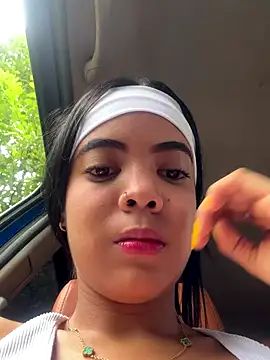 Snapshot of NAUGHTY_LITTLE_18 chatting on 10-08-25, 08:06 NAUGHTY LITTLE 18 online show from 10-08-25, 08:06