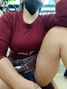 lyna bl online show from 12-23-25, 03:37