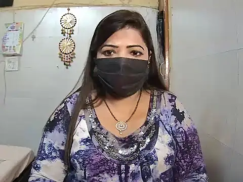 Snapshot of Oh-Monika chatting on 03-18-25, 03:53 Oh-Monika online show from 03-18-25, 03:53