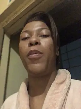 Kylie Hairy Bbc online show from 10-11-25, 06:28