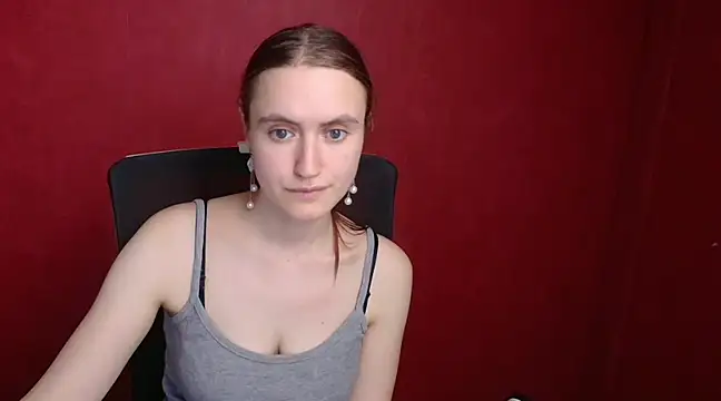 Snapshot of Gabriellagirl chatting on 12-17-24, 10:54 Gabriellagirl online show from 12-17-24, 10:54
