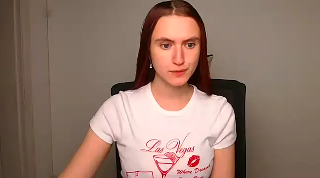 Snapshot of Gabriellagirl chatting on 12-23-24, 07:30 Gabriellagirl online show from 12-23-24, 07:30