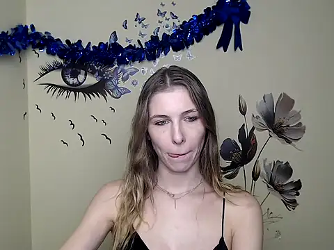 Snapshot of StrangerGi chatting on 01-24-25, 09:58 StrangerGi online show from 01-24-25, 09:58