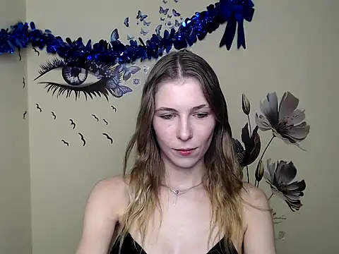 Snapshot of StrangerGi chatting on 01-25-25, 12:59 StrangerGi online show from 01-25-25, 12:59