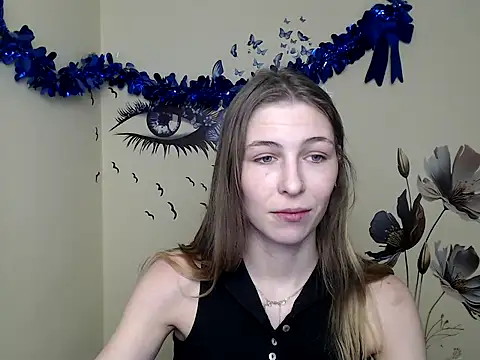 Snapshot of StrangerGi chatting on 02-04-25, 12:55 StrangerGi online show from 02-04-25, 12:55