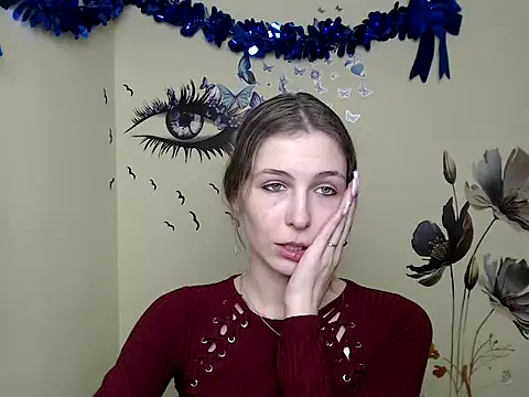 Snapshot of StrangerGi chatting on 02-06-25, 04:14 StrangerGi online show from 02-06-25, 04:14