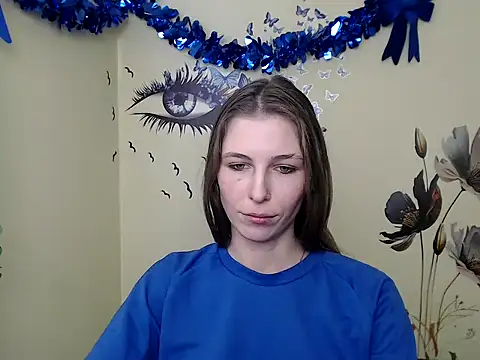 Snapshot of StrangerGi chatting on 02-15-25, 10:00 StrangerGi online show from 02-15-25, 10:00