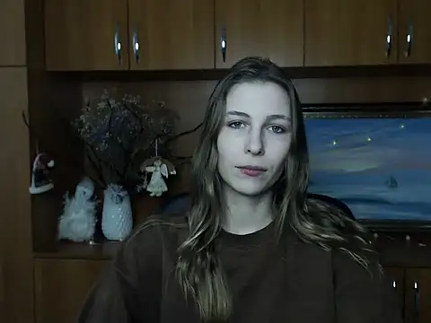 Snapshot of StrangerGi chatting on 02-22-25, 01:02 StrangerGi online show from 02-22-25, 01:02