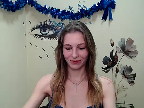 Snapshot of StrangerGi chatting on 02-26-25, 10:15 StrangerGi online show from 02-26-25, 10:15