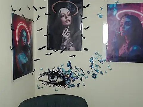 Snapshot of StrangerGi chatting on 03-12-25, 04:13 StrangerGi online show from 03-12-25, 04:13