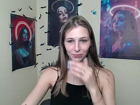 Snapshot of StrangerGi chatting on 09-11-25, 12:05 StrangerGi online show from 09-11-25, 12:05