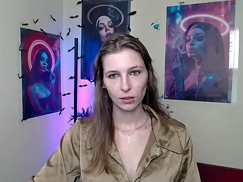 Snapshot of StrangerGi chatting on 09-18-25, 12:18 StrangerGi online show from 09-18-25, 12:18