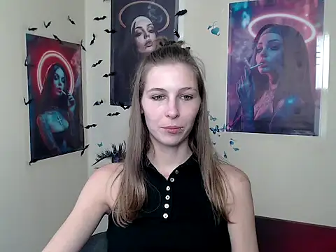 Snapshot of StrangerGi chatting on 09-19-25, 12:06 StrangerGi online show from 09-19-25, 12:06