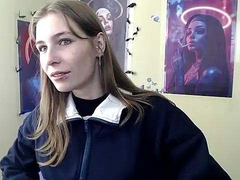 Snapshot of StrangerGi chatting on 09-26-25, 06:17 StrangerGi online show from 09-26-25, 06:17