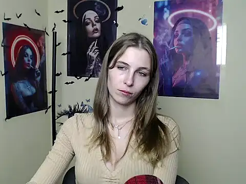 Snapshot of StrangerGi chatting on 10-11-25, 05:17 StrangerGi online show from 10-11-25, 05:17