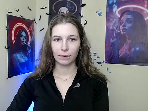 Snapshot of StrangerGi chatting on 01-08-26, 07:10 StrangerGi online show from 01-08-26, 07:10