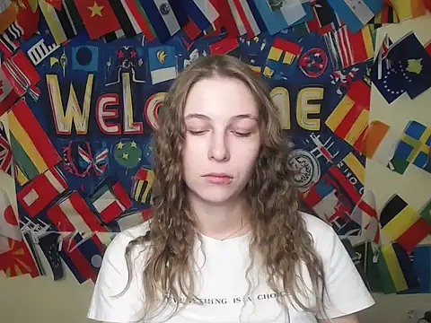 Snapshot of StrangerGi chatting on 03-05-26, 07:04 StrangerGi online show from 03-05-26, 07:04