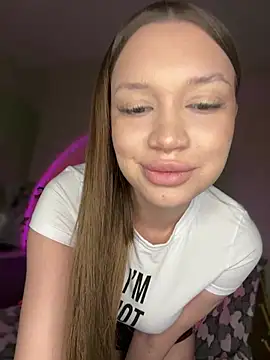 Snapshot of bunnyrich chatting on 02-22-25, 08:53 bunnyrich online show from 02-22-25, 08:53