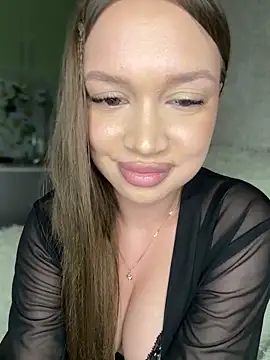 Snapshot of bunnyrich chatting on 03-17-25, 10:28 bunnyrich online show from 03-17-25, 10:28