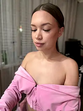 Snapshot of bunnyrich chatting on 09-28-25, 03:06 bunnyrich online show from 09-28-25, 03:06