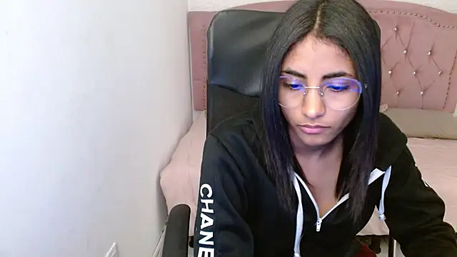 shaneelle online show from 02-14-25, 06:12