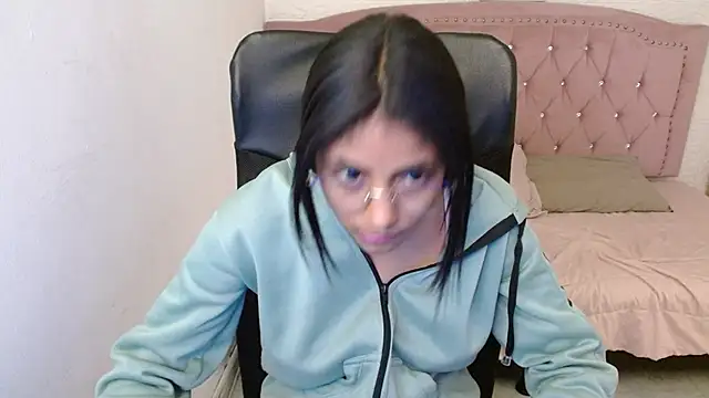 shaneelle online show from 02-18-25, 09:21