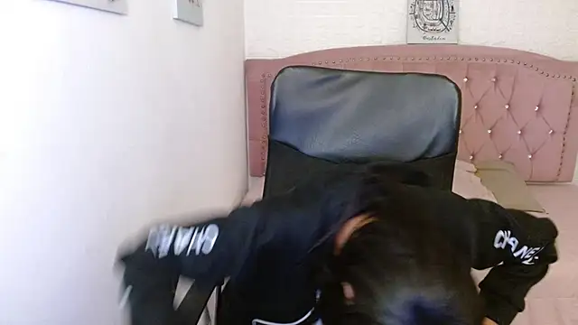 shaneelle online show from 02-22-25, 06:06