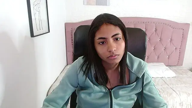 shaneelle online show from 10-15-25, 03:17