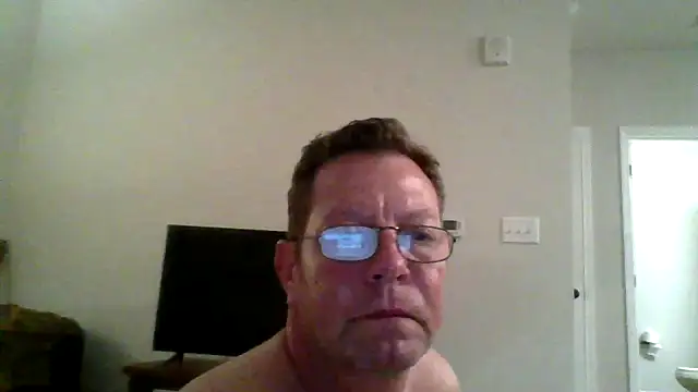 Goldenbear3111 online show from 05-18-26, 04:18