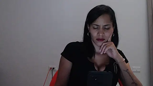 ambarsmith02 online show from 02-16-25, 08:55