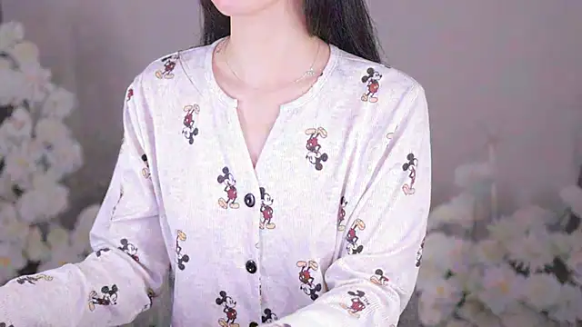 Snapshot of sinnn chatting on 04-18-26, 03:27 sinnn online show from 04-18-26, 03:27