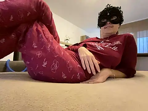 Snapshot of Marilou1983 chatting on 01-16-25, 07:49 Marilou1983 online show from 01-16-25, 07:49