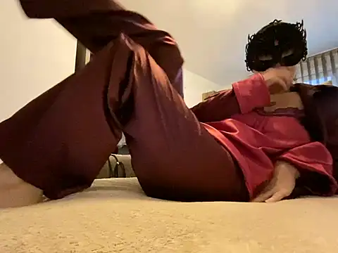 Snapshot of Marilou1983 chatting on 01-24-25, 04:06 Marilou1983 online show from 01-24-25, 04:06